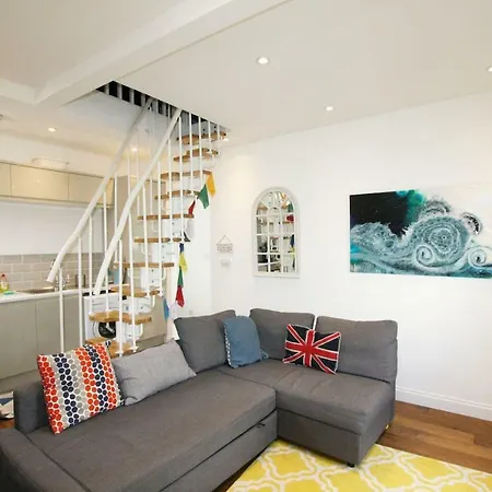 Modern Stylish In Heart Of Clifton